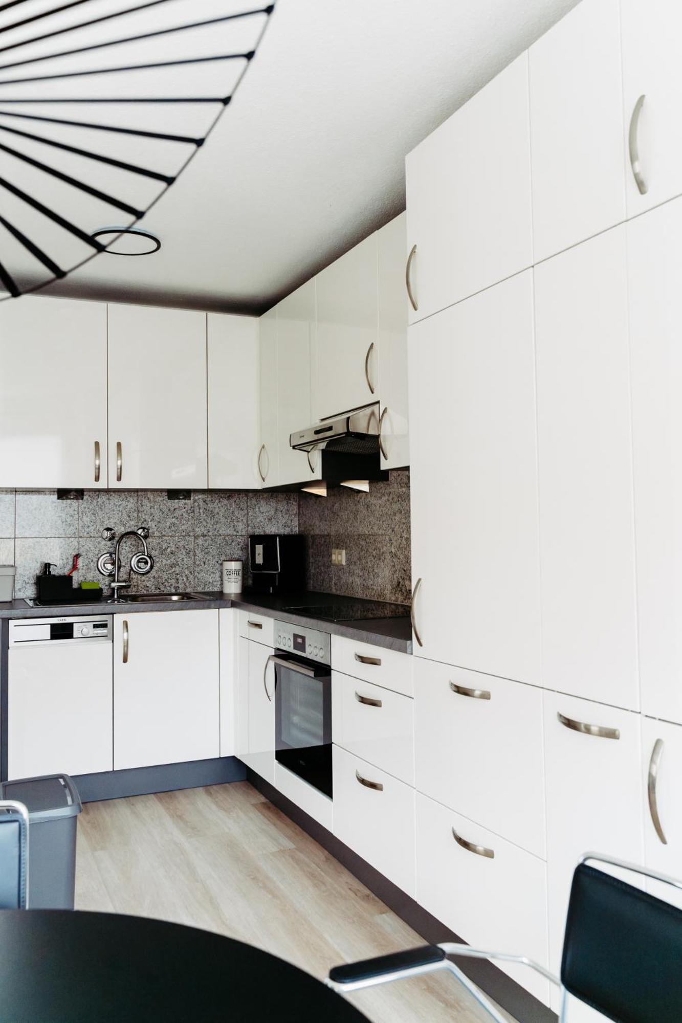 Lubu Stay Central, Cozy, With Workspace And Parking Ludwigsburg Buitenkant foto